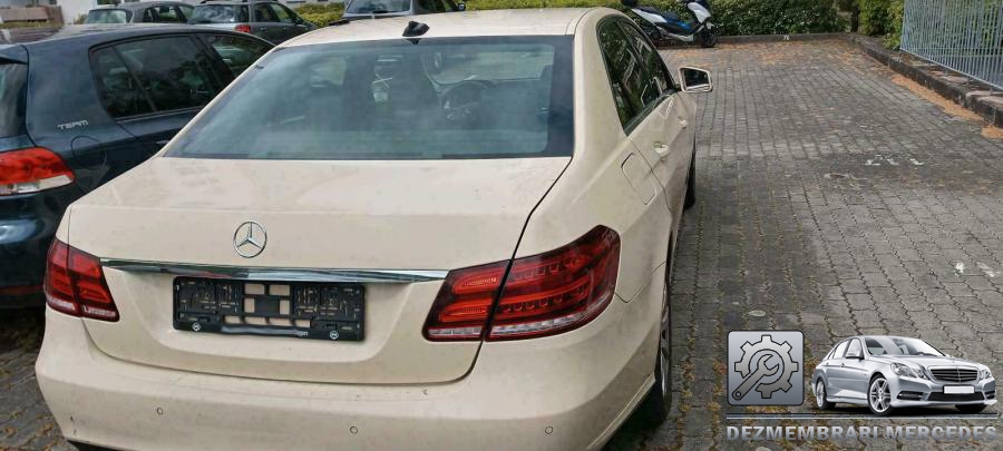 Aripa fata mercedes e class 2009