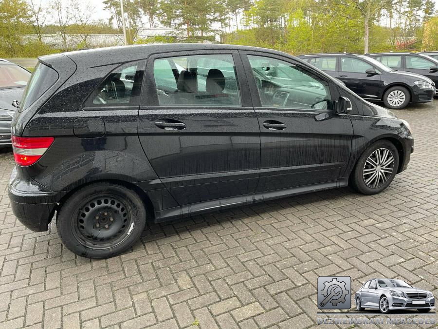 Bara spate mercedes b class 2005