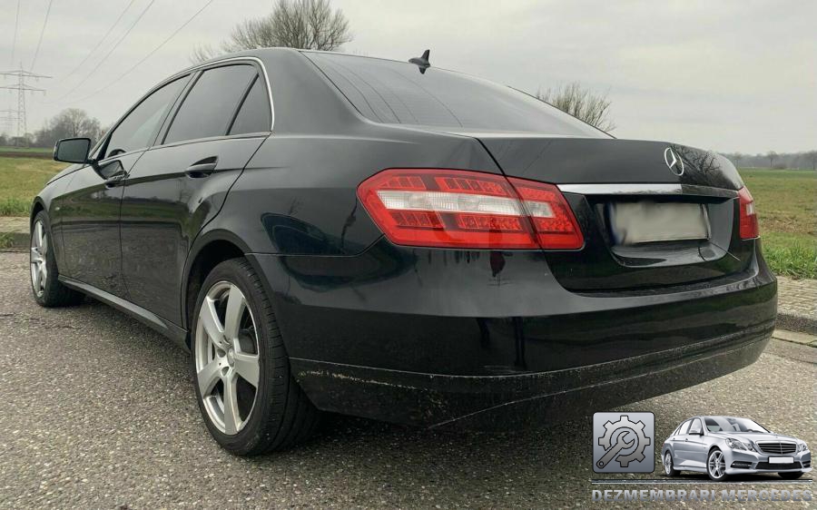 Semnalizari spate mercedes e class 2009