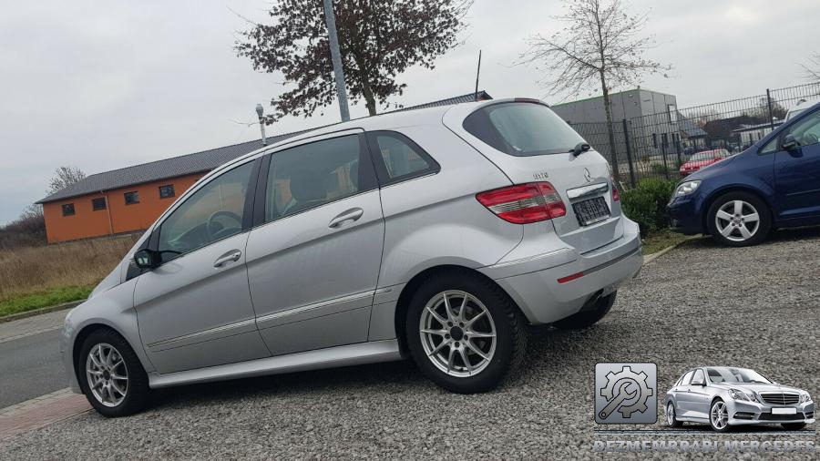 Tager mercedes b class 2005